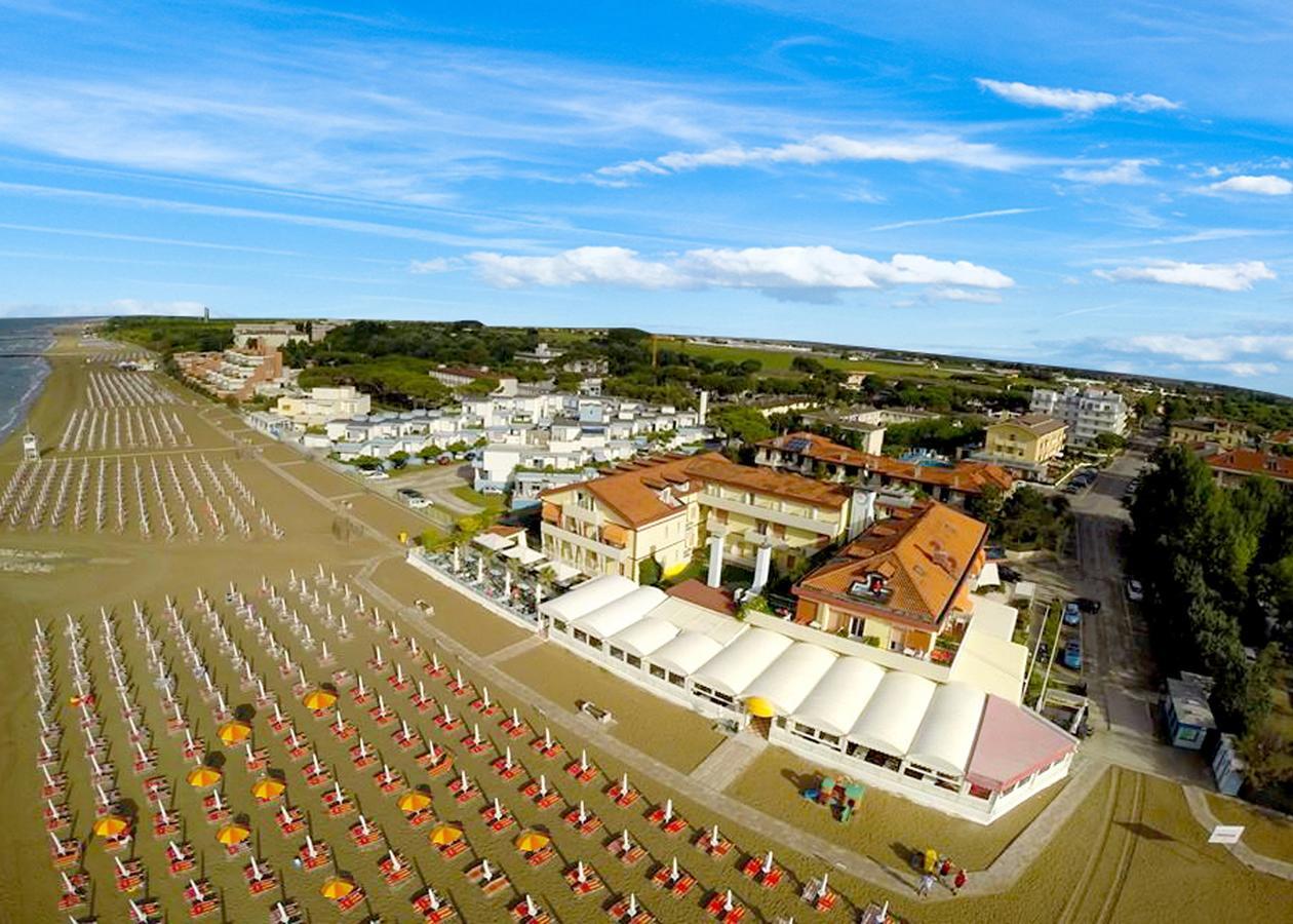 Hotel Righetto Fronte Mare คาวัลลิโน-เตรปอร์ติ ภายนอก รูปภาพ