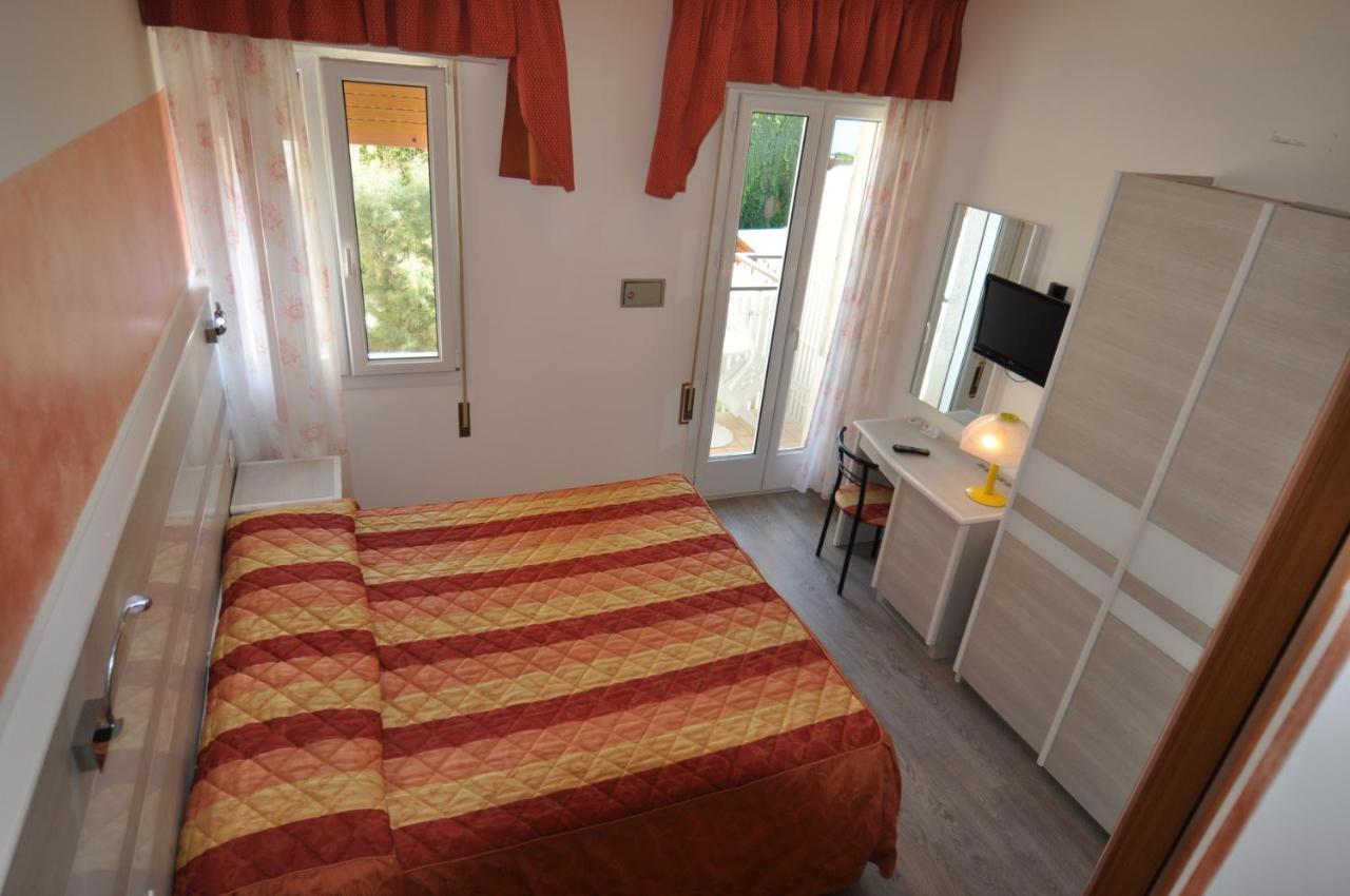 Hotel Righetto Fronte Mare คาวัลลิโน-เตรปอร์ติ ภายนอก รูปภาพ