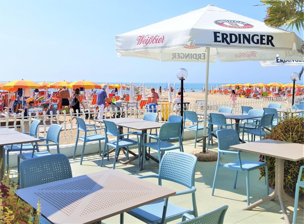 Hotel Righetto Fronte Mare คาวัลลิโน-เตรปอร์ติ ภายนอก รูปภาพ